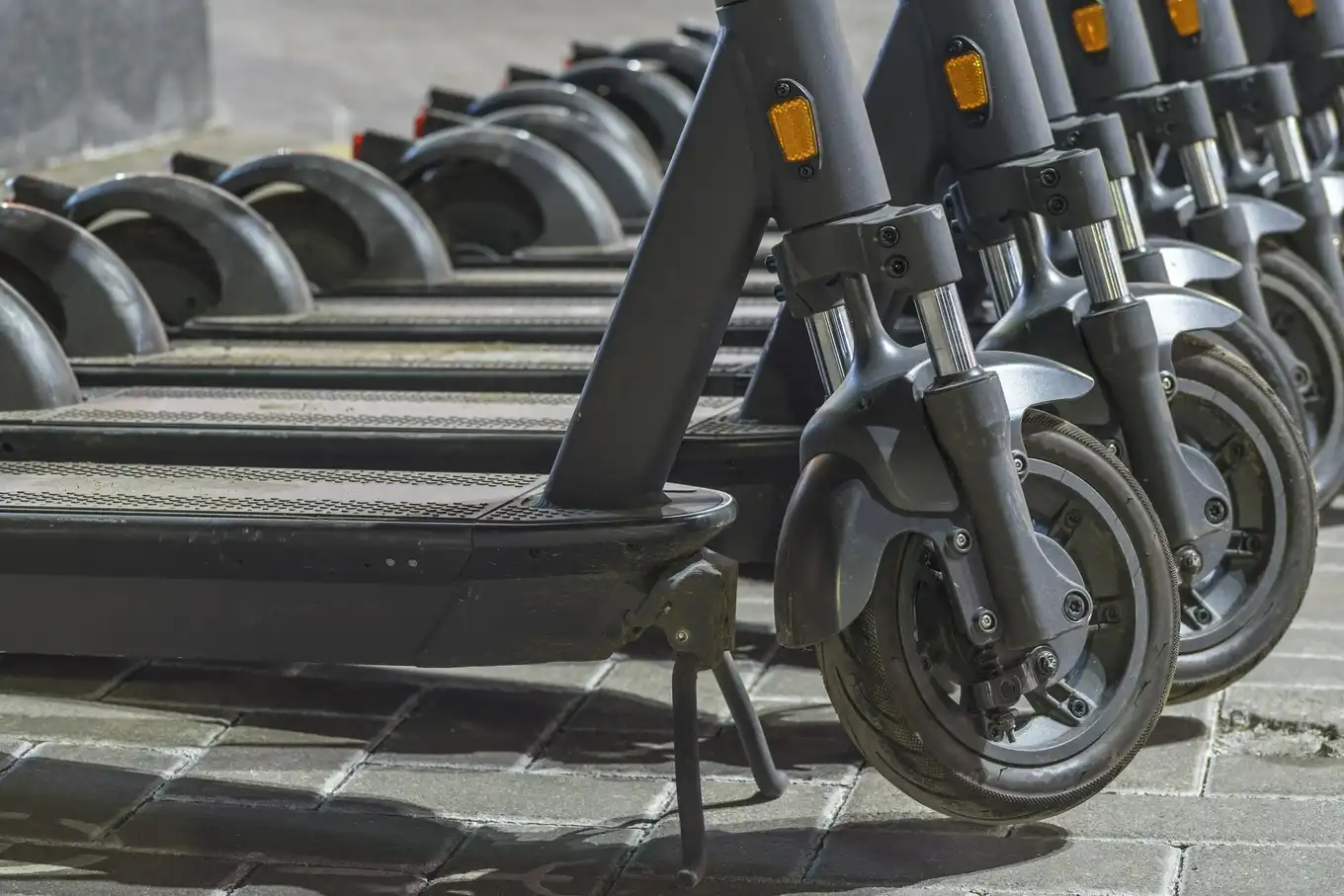 Wynajem hulajnóg elektrycznych w Warszawie – 3MOVE POLSKA